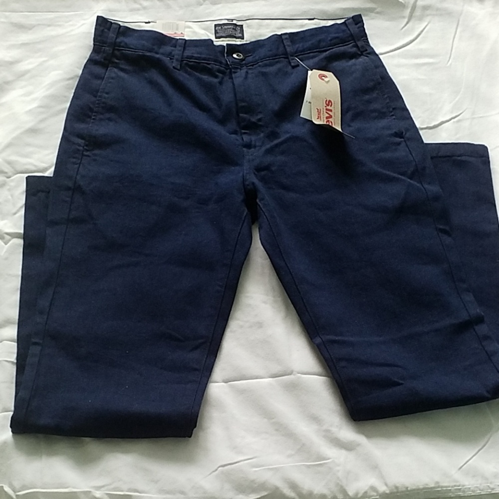 Men's chinos